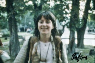 Buskers in Oslo around 1980 filmed using Super 8 film